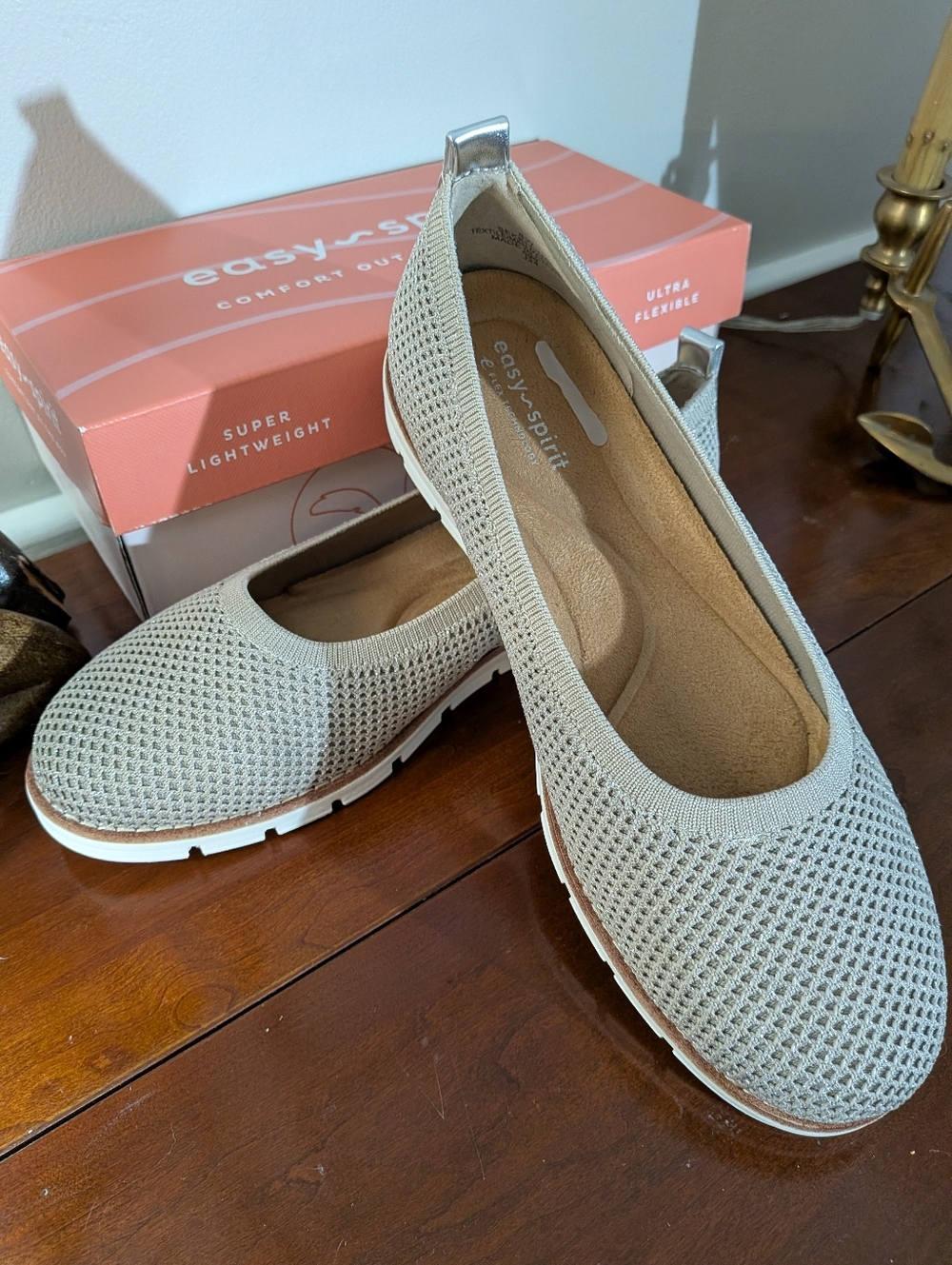 Easy Spirit Light Beige Knit Slip-On Flats 8W